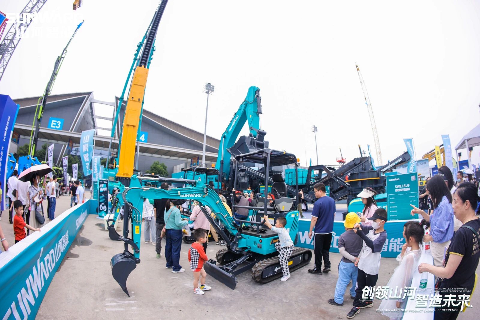 2025 CICEE | 山河智能历届长沙展高光回顾！再启新篇，邀您共赴创新之约！