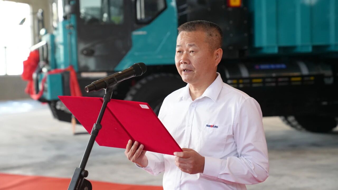 首批LNG矿用宽体车交付！山河智能携手本溪打造东北新能源矿山装备产业高地